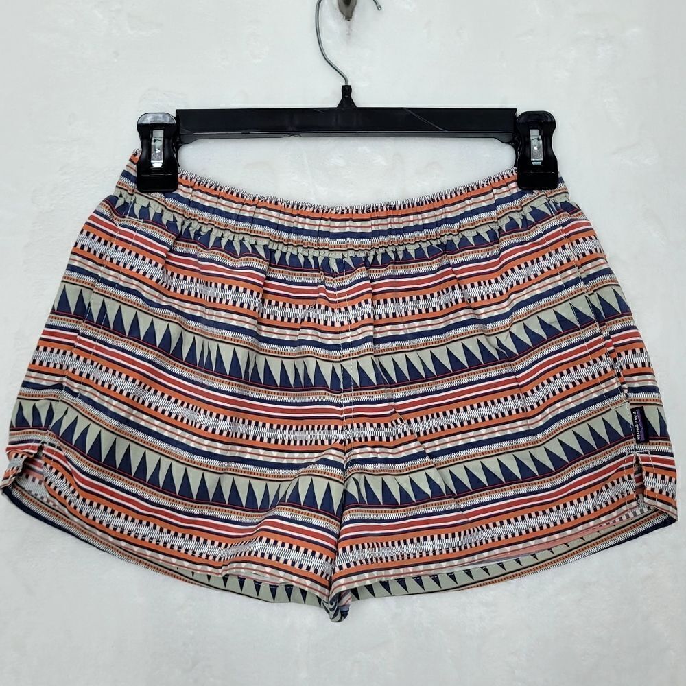 Patagonia Barely Baggie Shorts Size Small